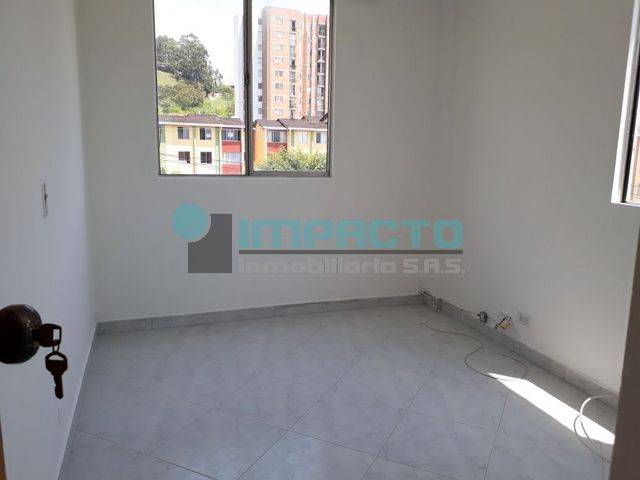 SE ARRIENDA APARTAMENTO EN CALASANIA COD 11188 az