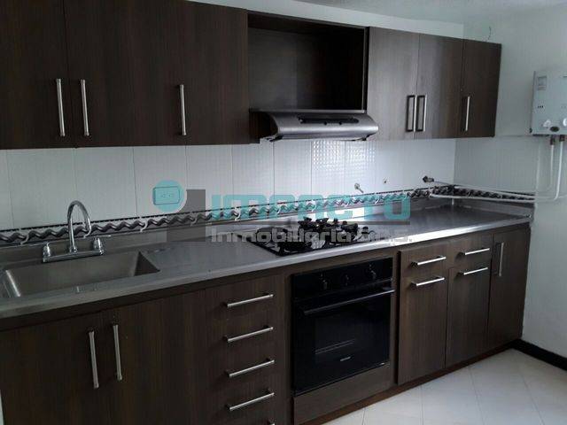 SE ARRIENDA APARTAMENTO EN EL POBLADO COD 11201 AA