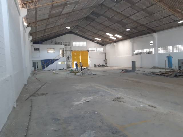 ARRIENDO EXCELENTE BODEGA PARA LA LOGISTICA, SOLEDAD, VECINA AEROPUERTO. 1.460 M2.