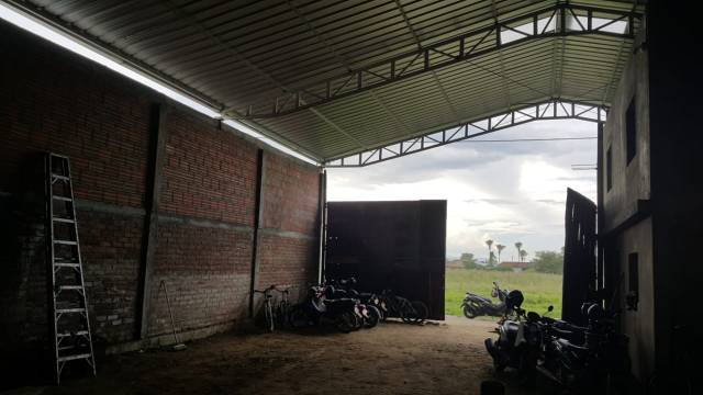 AGUACLARA, SE VENDE BODEGA COMERCIAL