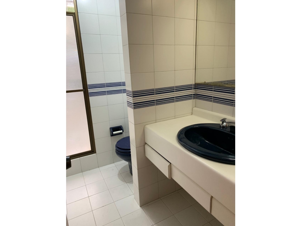 Bogota arriendo apartaestudio semiamoblado sta barbara area 50 mts