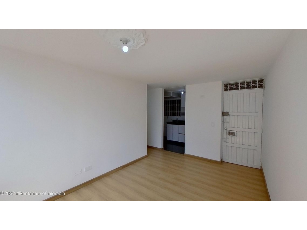 Apartamento en  Primavera(Bogota) RAH CO: 23-1249