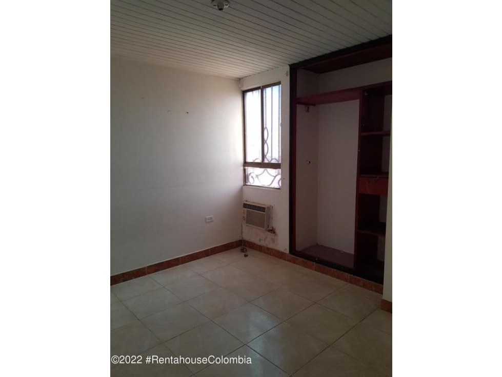 Apartamento en  San Felipe RAH CO: 22-2344