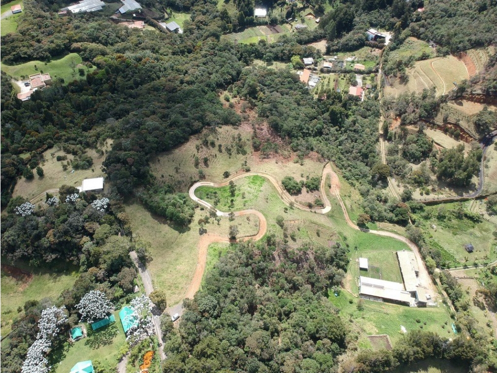 Terreno Urbano No. 1 De 18899 M2 Ubic.: Altos de la Manuela, Vereda Pantanillo, Envigado, Antioquia