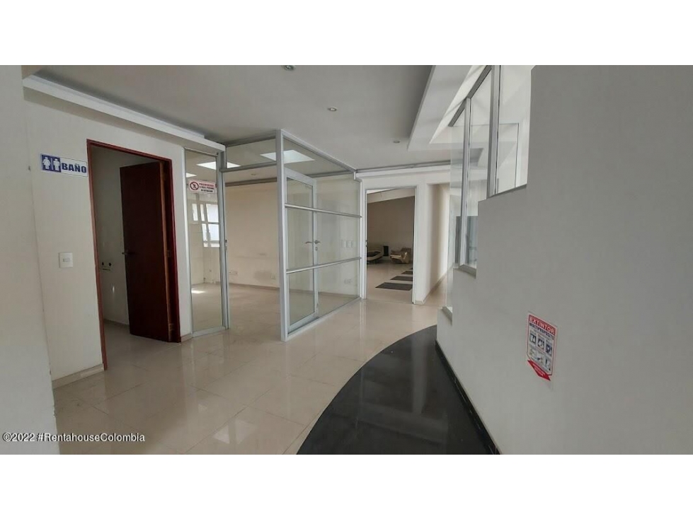 Comercial en  Santa Ana Occidental RAH CO: 23-986