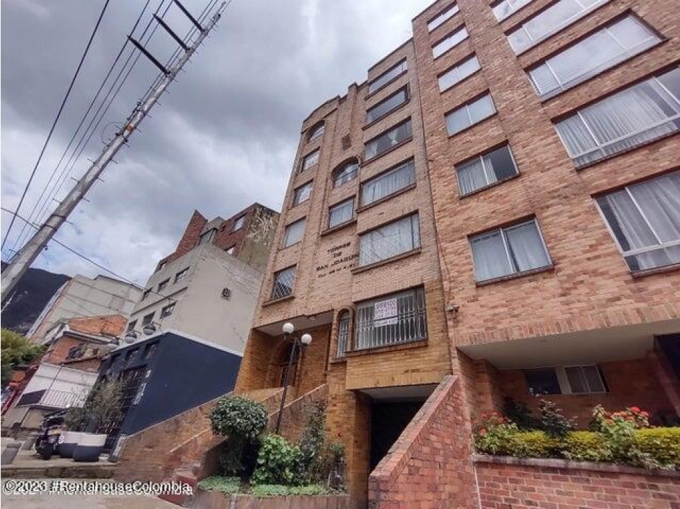 Apartamento en  Chapinero Alto RAH CO: 24-263