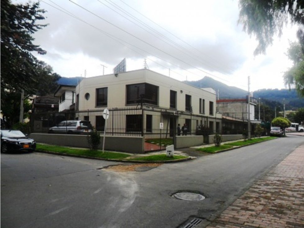 CASA COMERCIAL CALLE 108