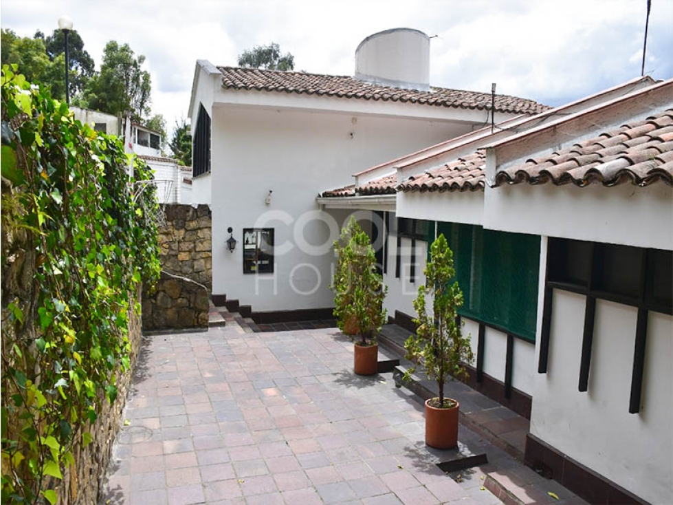 Casa con Terraza en venta o arriendo en Altos de Suba