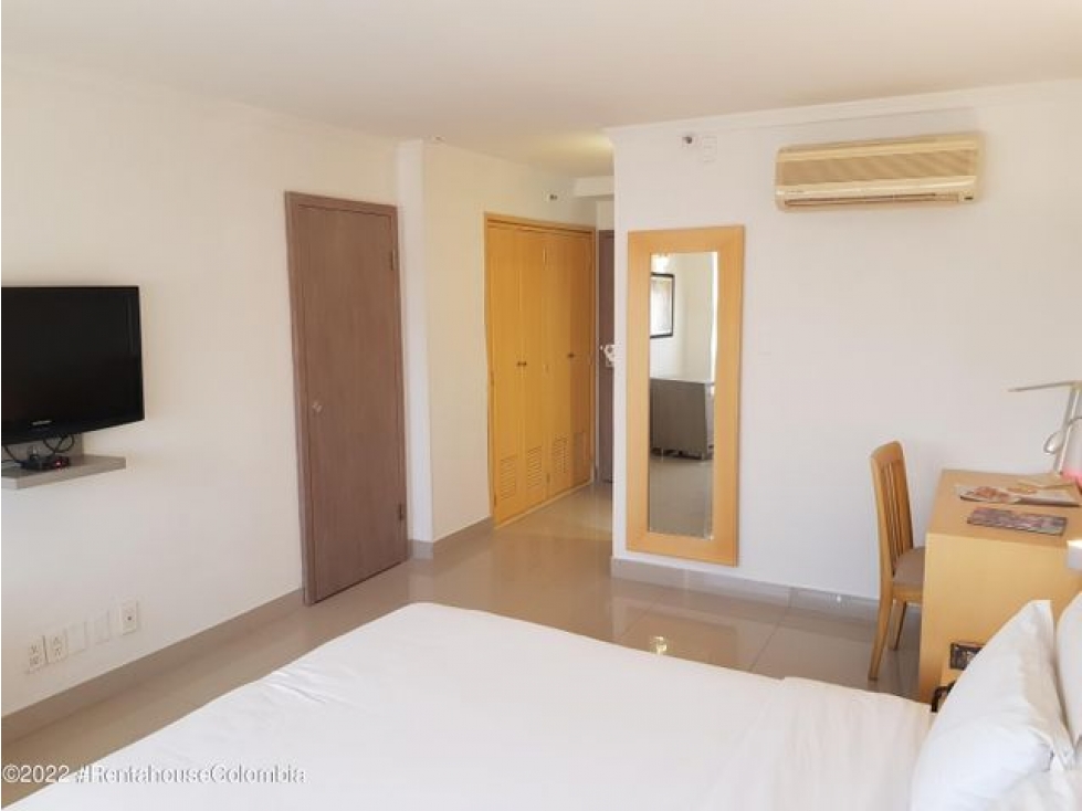 Apartamento Suit en Venta en Hotel Barranquilla Plaza 22-1876 C.O