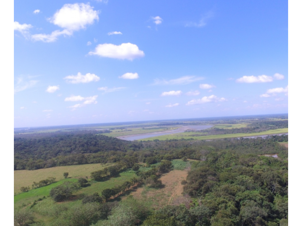 Venta de un Lote de terreno en Puerto Lopez