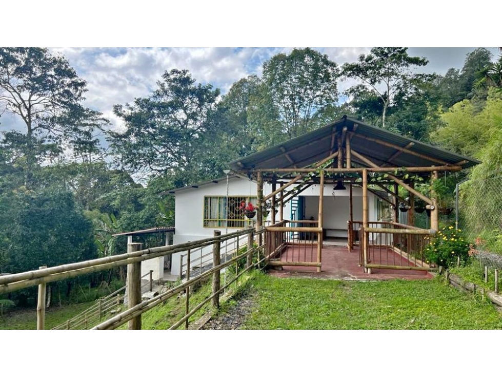 Se vende Casa Campestre Boquia Salento