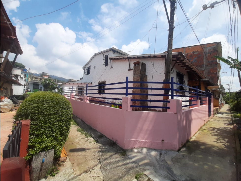 VENTA CASA FRANCISCO BENAVIDEZ VELEZ SANTANDER