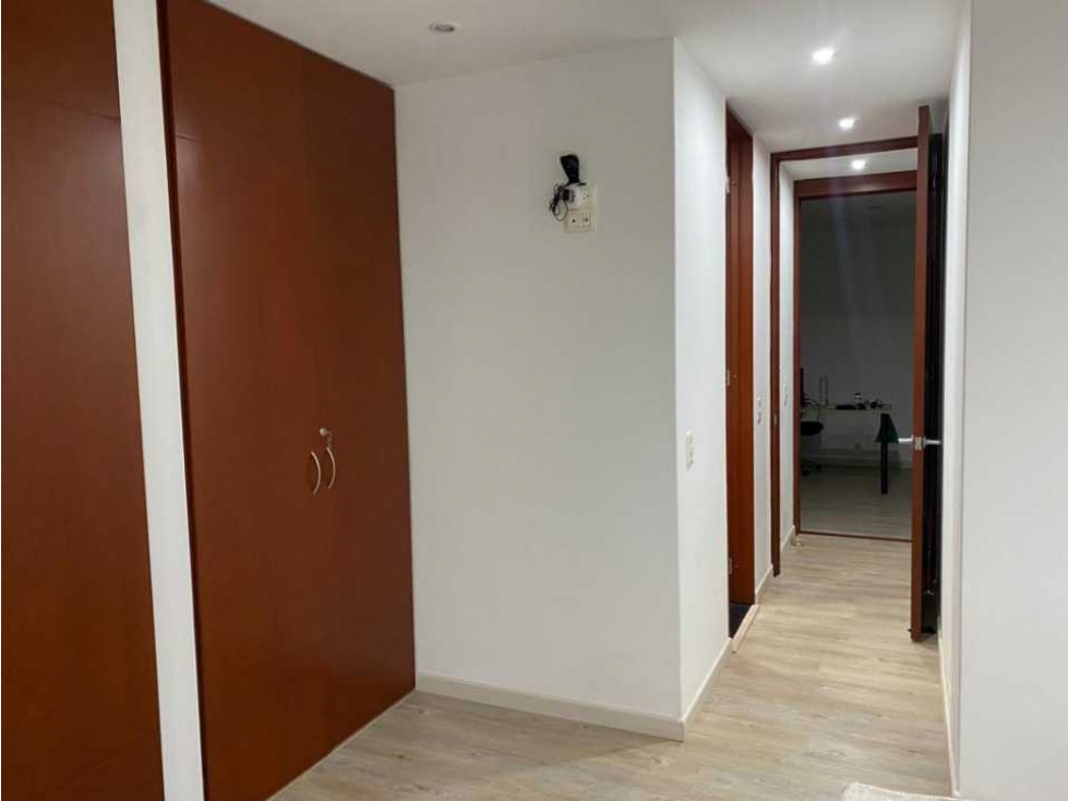 APARTAMENTO DUPLEX CON TERRAZA EN SAN PATRICIO