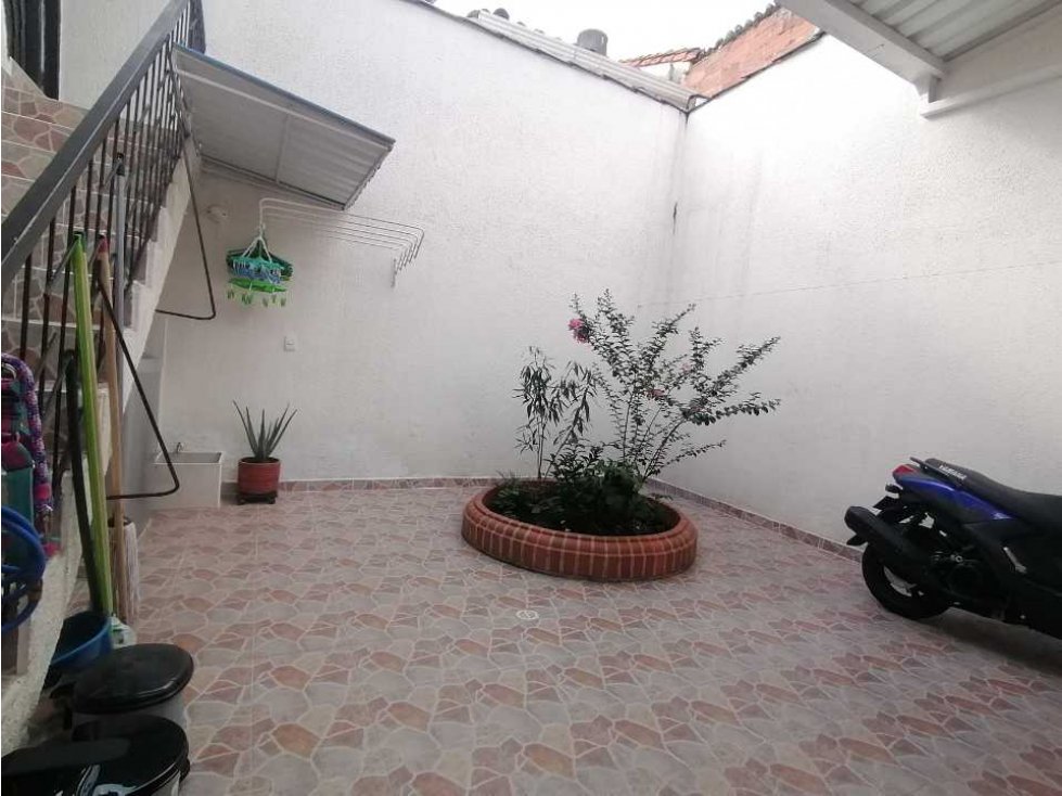 En venta casa remodelada Altamira floridablanca