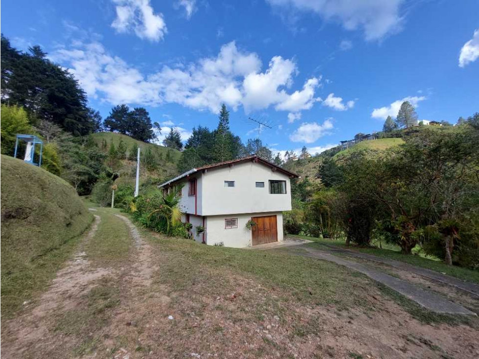 FINCA EN ARRIENDO, EL RETIRO-ANTIOQUIA, SECTOR LA MARIA