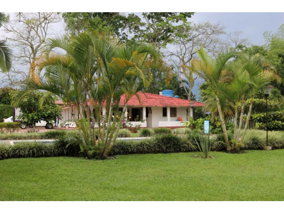 SE VENDE CASA CAMPESTRE EN EL CAIMO QUINDIO