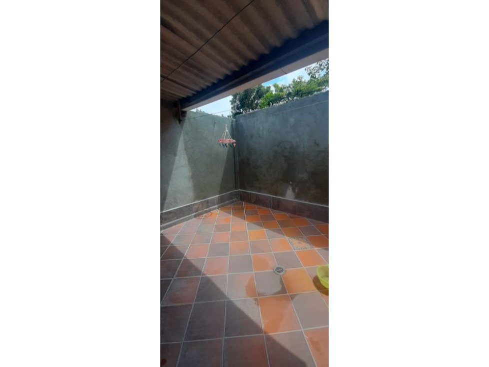 EN VENTA CASA CON POSIBILIDAD DE AMPLIACION EN DOSQUEBRADAS