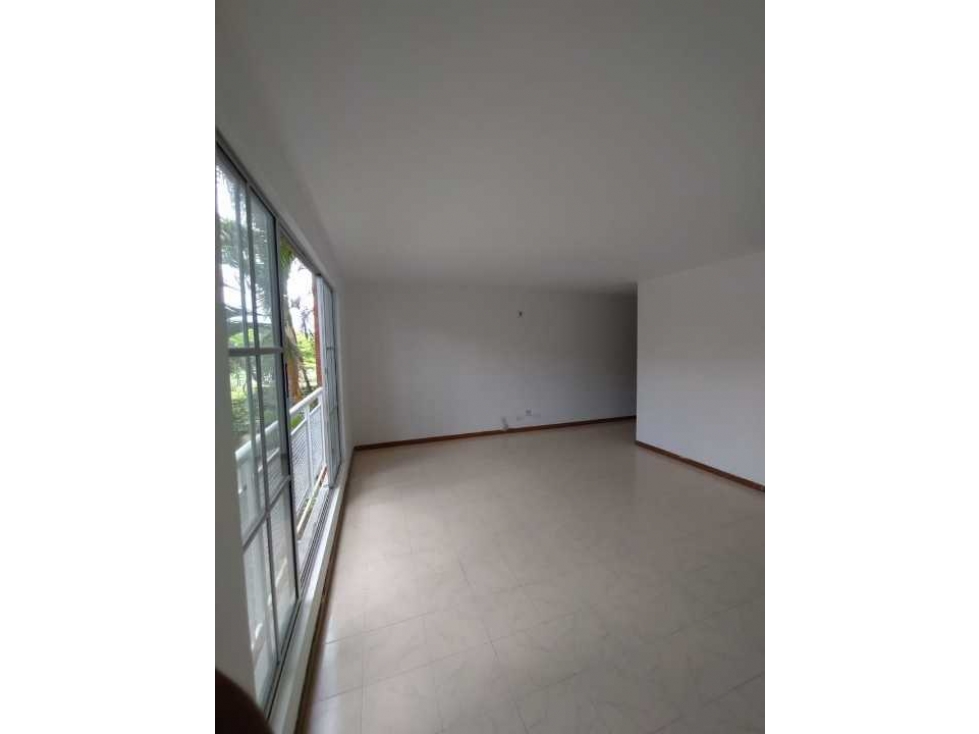 VENDO APARTAMENTO CANEY W6747315 L.M.G