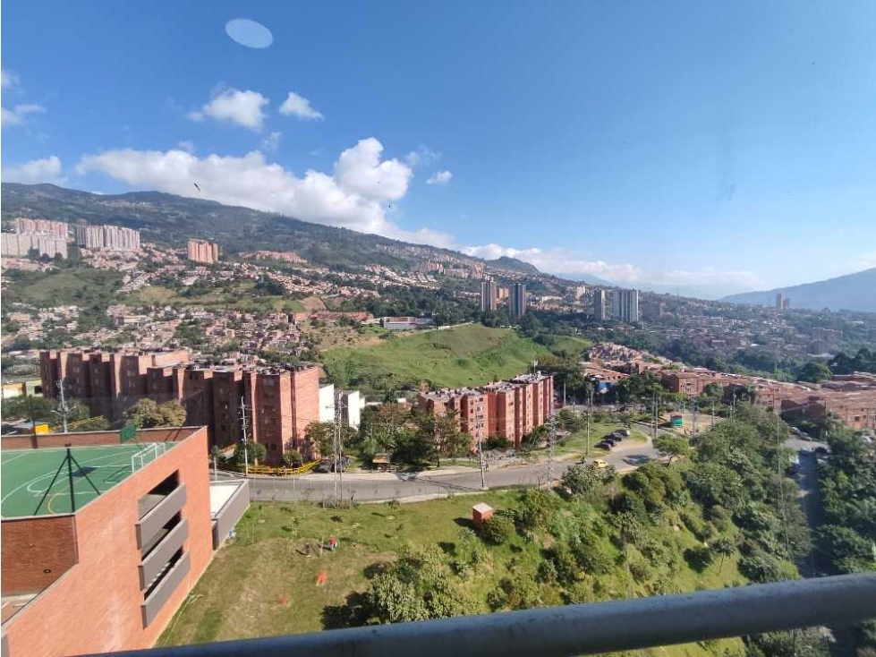 VENDO APARTAMENTO EN CALASANZ, PARTE ALTA