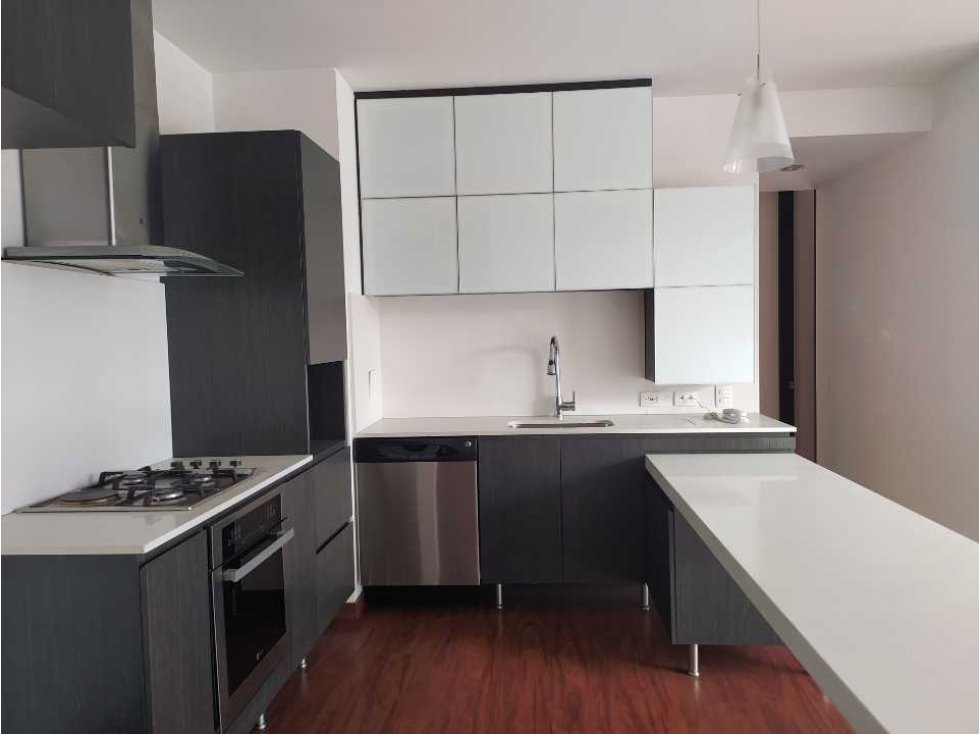 Vendo APTO EN CHICO VIRREY- 71Mts. 2 habs, 2baños. $550Mlls