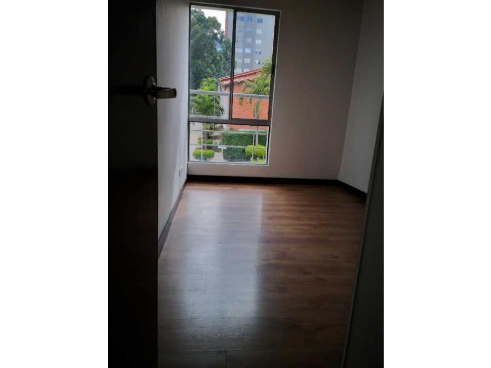 Vendo casa en Envigado Esmeraldal