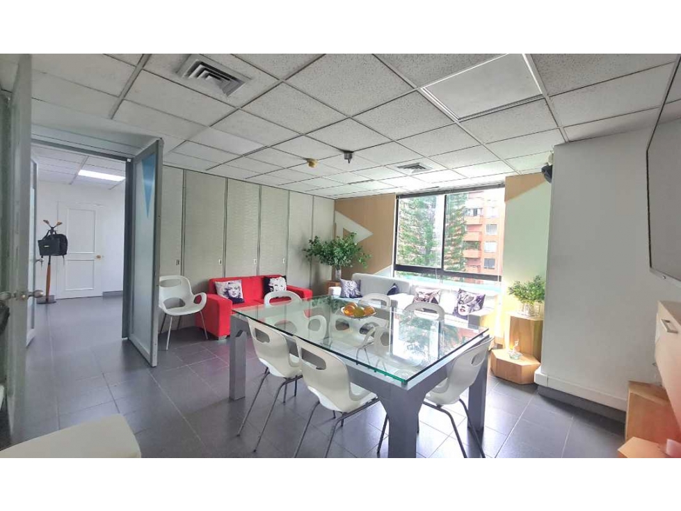 VENTA DE 7 OFICINAS EN EDIFICIO, CERCA A LA AGUACATALA