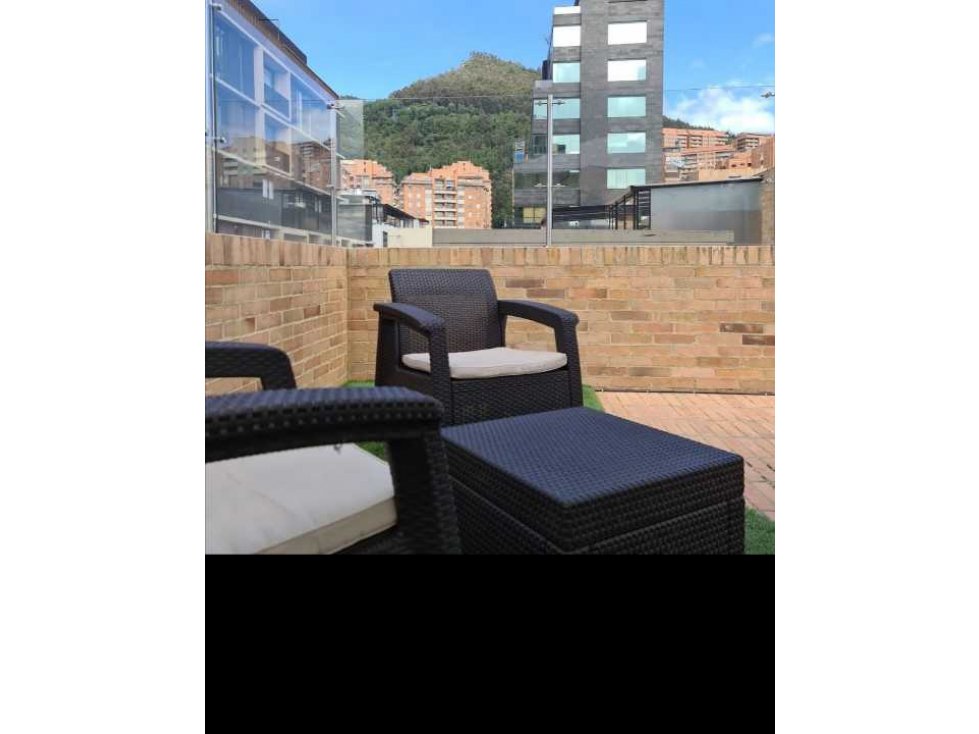 Venta de apartamento en Santa Bárbara 4 Alcobas 3 Baños exterior