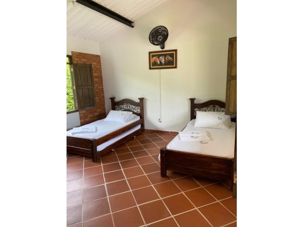 Venta de hermoso Chaleth en cambia via la margaritas pereira